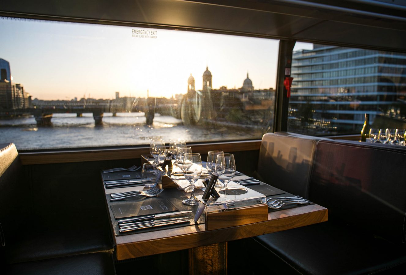thames cruise and meal